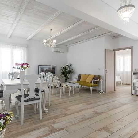 Naxos City Villa Nektar, Luxury Apartment In Chora Naxos מראה חיצוני תמונה